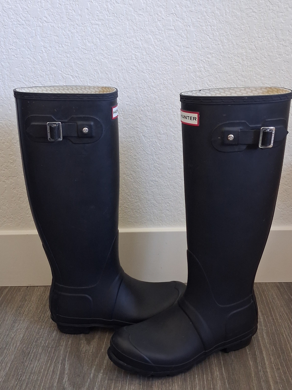 Hunter Women's Black Tall Rain Boots - Picture 2 of 5